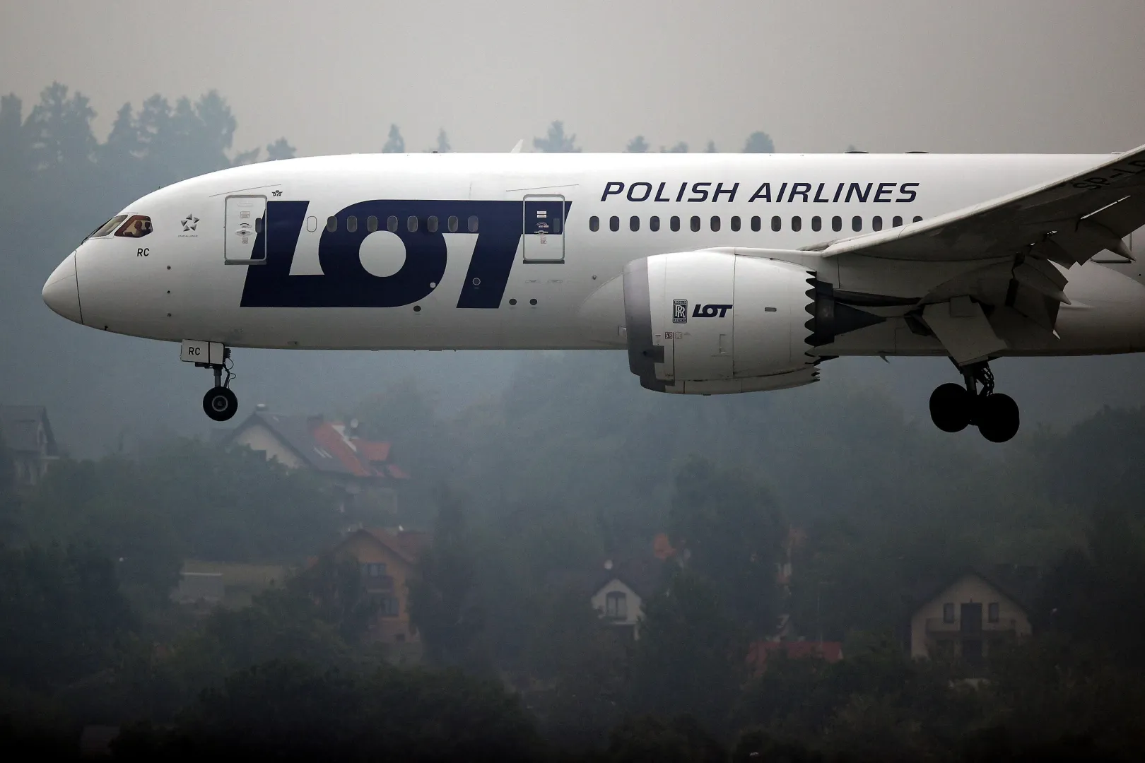 Boeing 787 Dreamliner Polskich Linii Lotniczych LOT, fot. PAP/Łukasz Gągulski