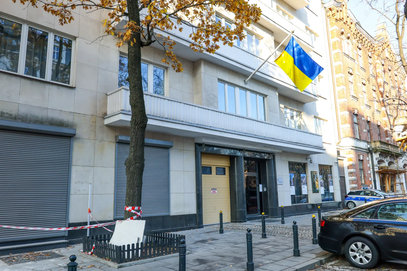 Посольство України в Польщі. Fot. PAP/Albert Zawada