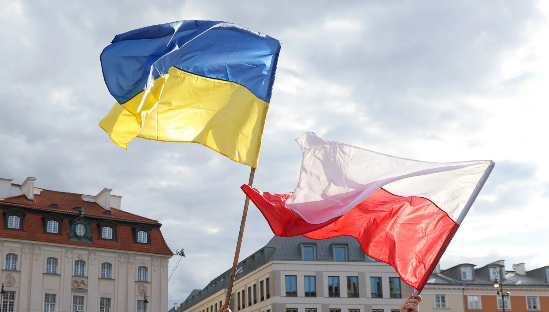 Flaga Ukrainy i Polski Fot. PAP/Paweł Supernak