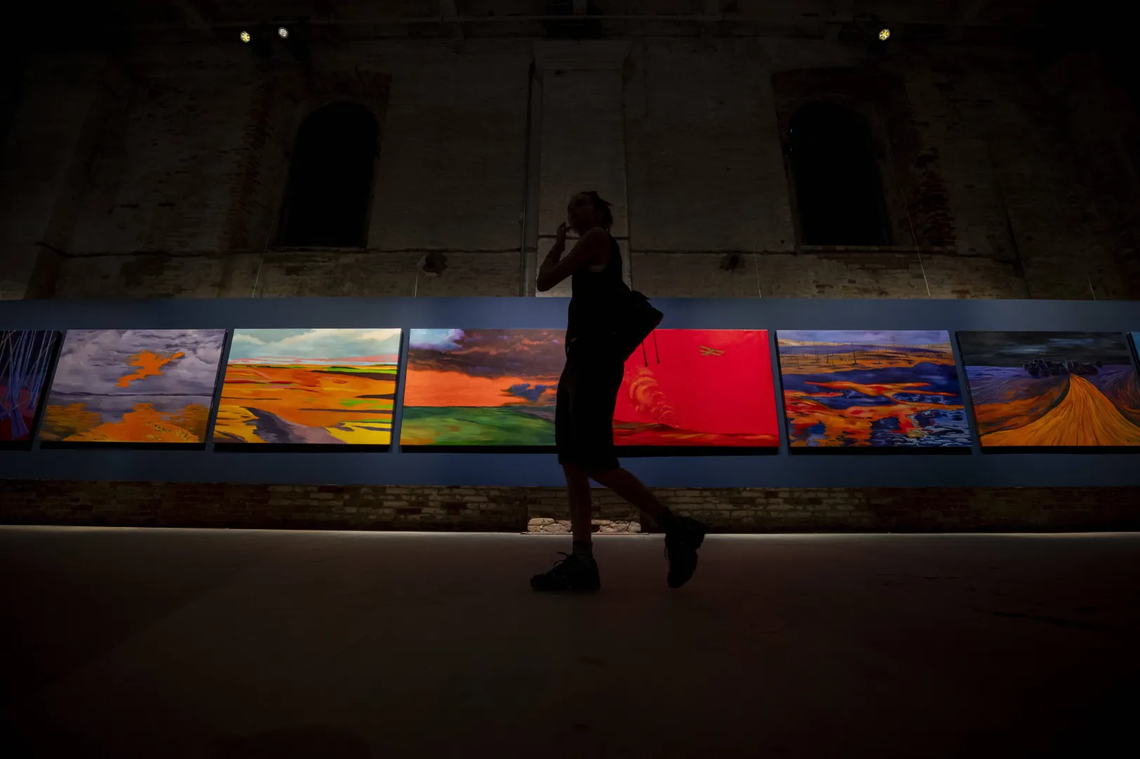 Pokaz przedpremierowego Biennale Sztuki w Wenecji. Fot. PAP/EPA/ZOLTAN BALOGH