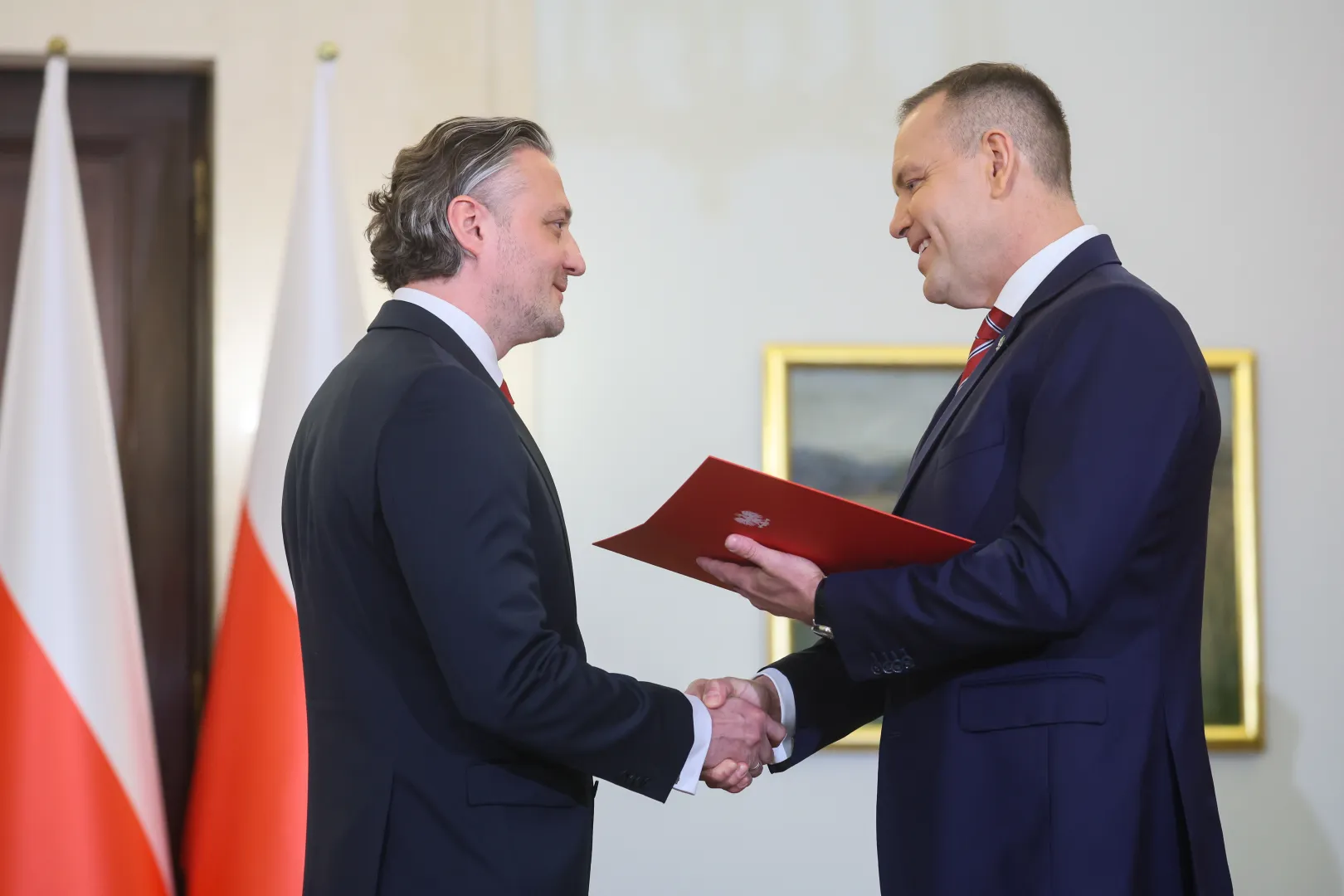Prezydent RP Karol Nawrocki i nowy szef Biura Bezpieczeństwa Narodowego Bartosz Grodecki. Fot. PAP/Leszek Szymański