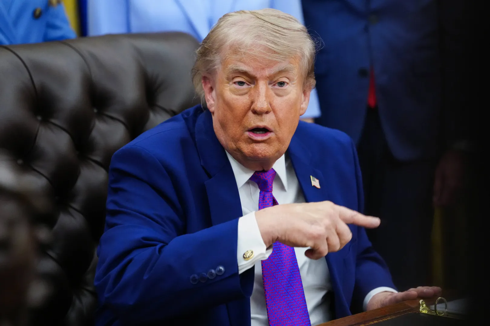 Prezydent USA Donald Trump. Fot. PAP/EPA/AARON SCHWARTZ / POOL