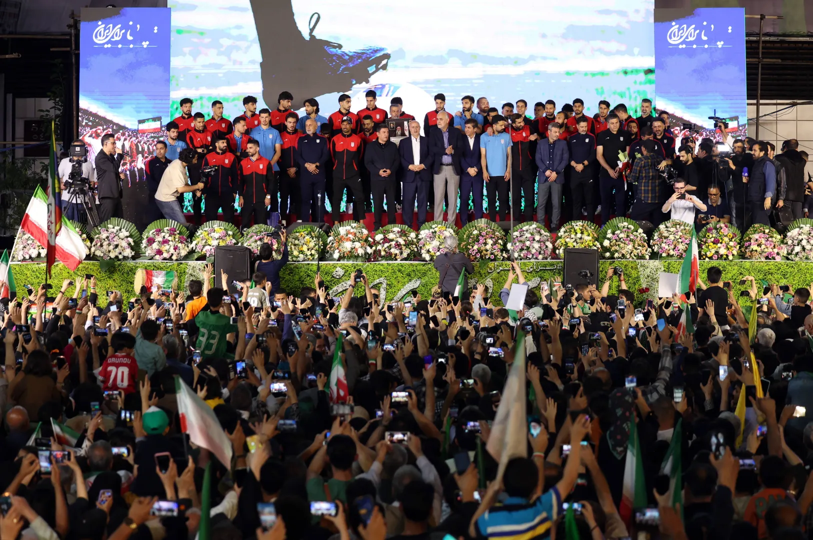 Teheran. Pożegnanie irańskich piłkarzy przed ich wyjazdem na mundial 2026, fot. PAP/EPA/ABEDIN TAHERKENAREH