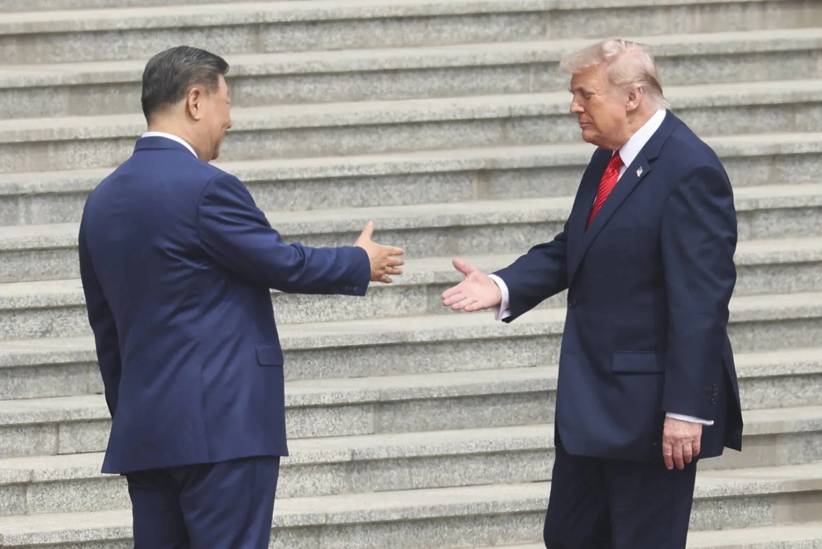 Xi Jinping, Donald Trump. Fot. PAP/EPA/Maxim Shemetov 