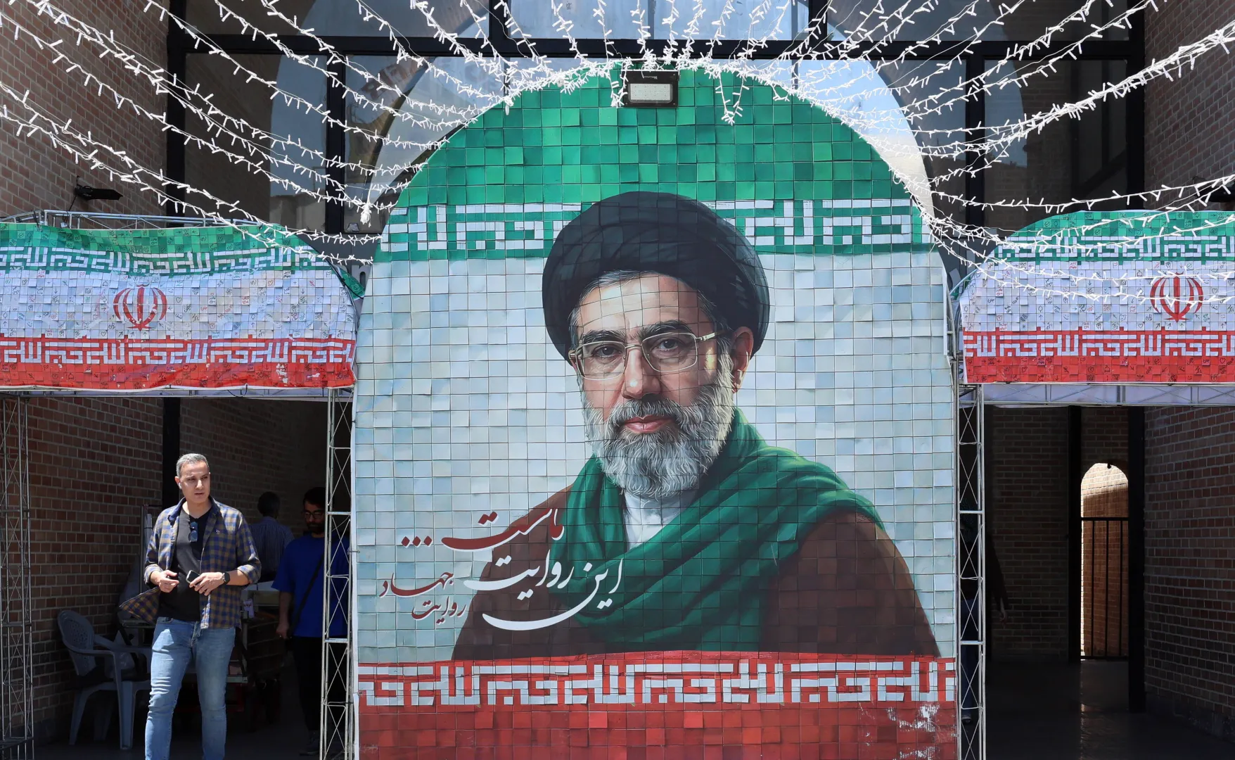 Teheran. Fot. PAP/EPA/ABEDIN TAHERKENAREH