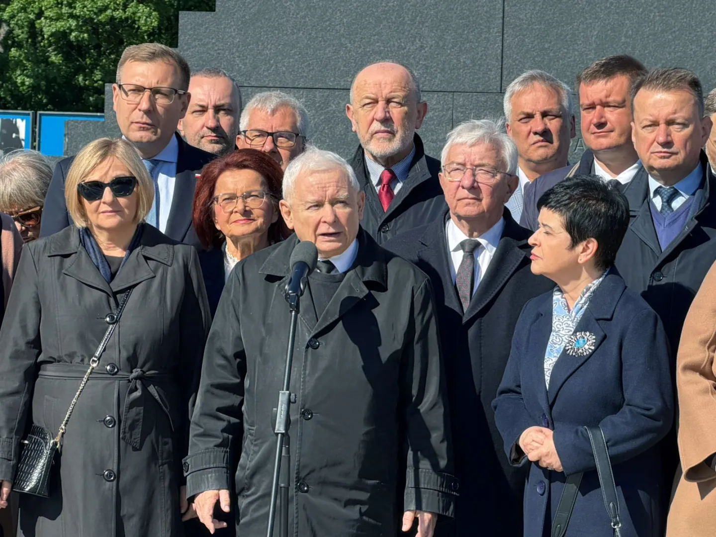 Prezes PiS: jak co miesiąc obchody są zagłuszane. Fot. X/PiS