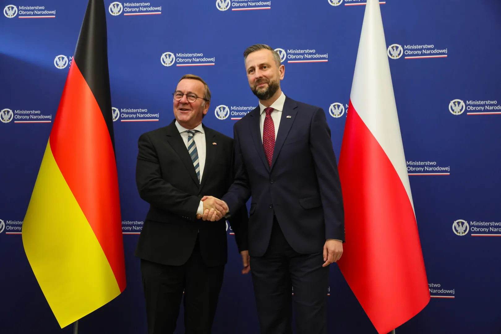 Wicepremier, minister obrony Władysław Kosiniak-Kamysz (P) oraz minister obrony Niemiec Boris Pistorius (L). Fot. PAP/Leszek Szymański