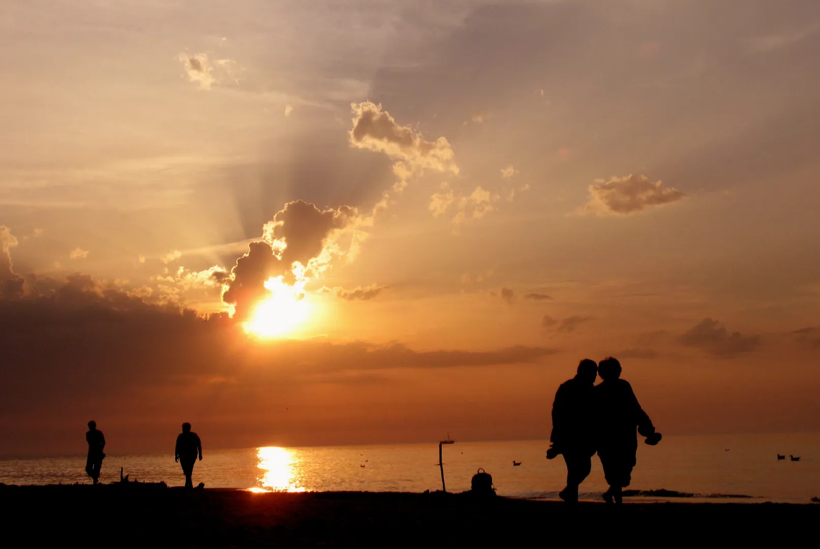Plaża w Ustce. Fot. PAP/Tomasz Gzell