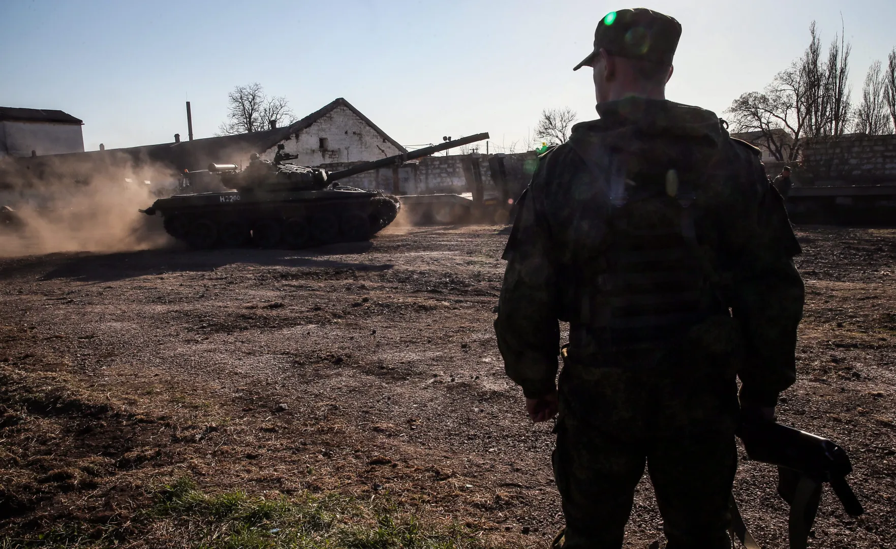 Российские солдаты в Крыму. 2014г. Fot. PAP/EPA/SERGEI ILNITSKY