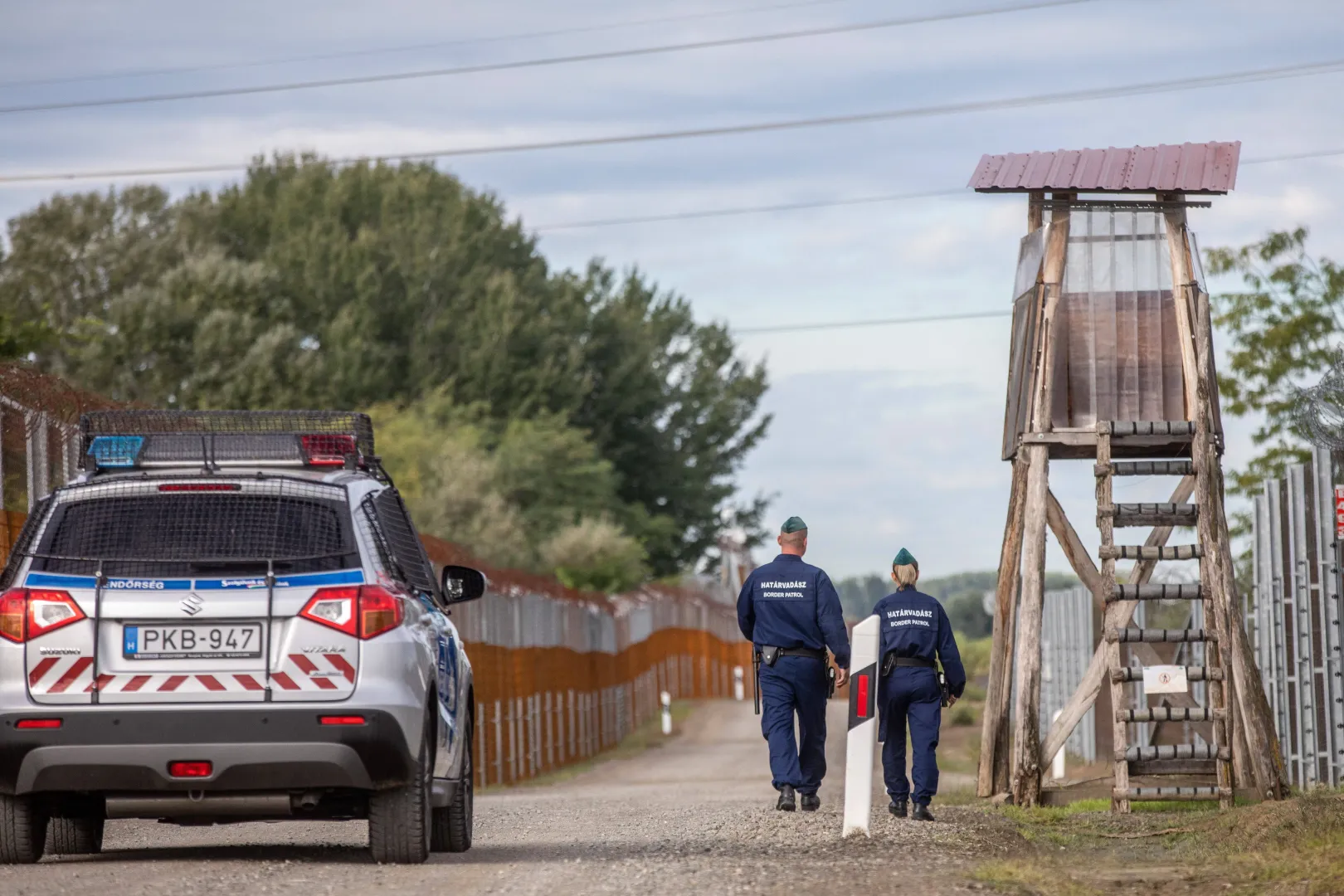 Patrol na granicy węgiersko-serbskiej, zdjęcie ilustracyjne, fot. PAP/EPA/MTI/Tibor Rosta