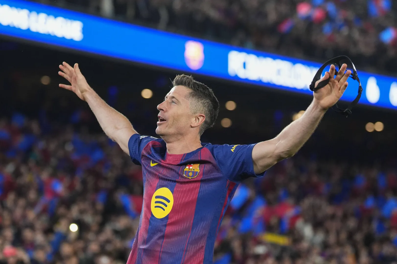 Robert Lewandowski. Fot. EPA/Siu Wu