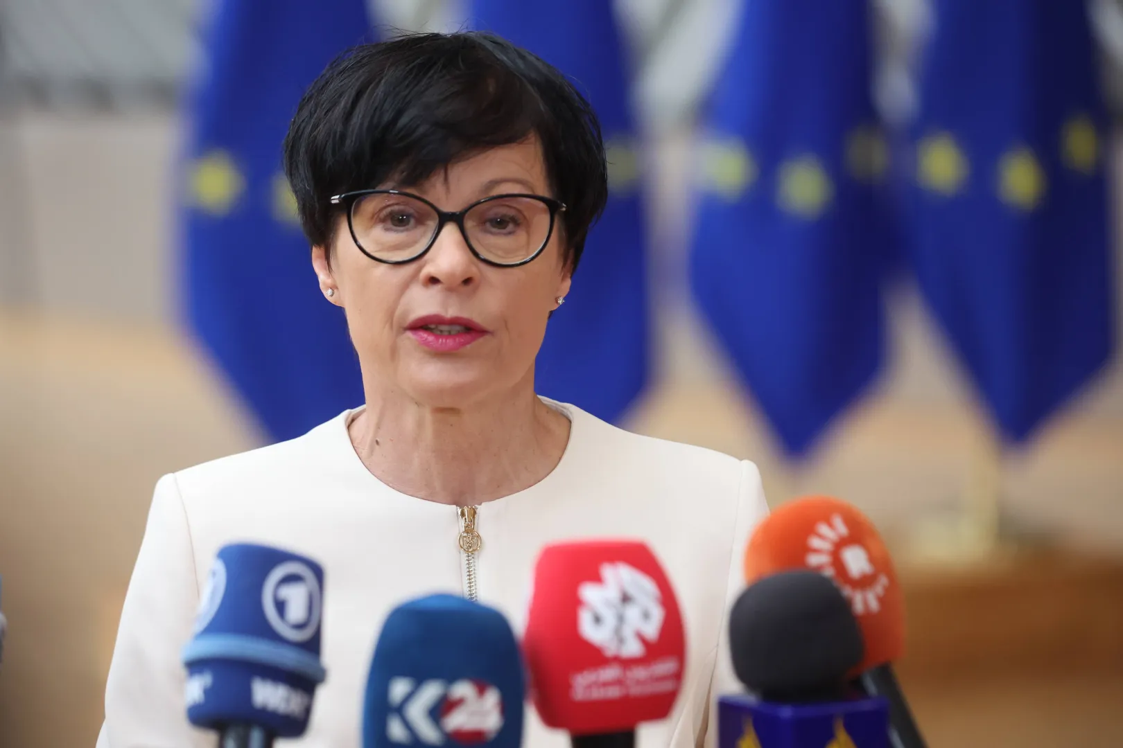 Європейська комісарка з питань розширення та добросусідства Марта Кос. Fot. PAP/EPA/OLIVIER HOSLET