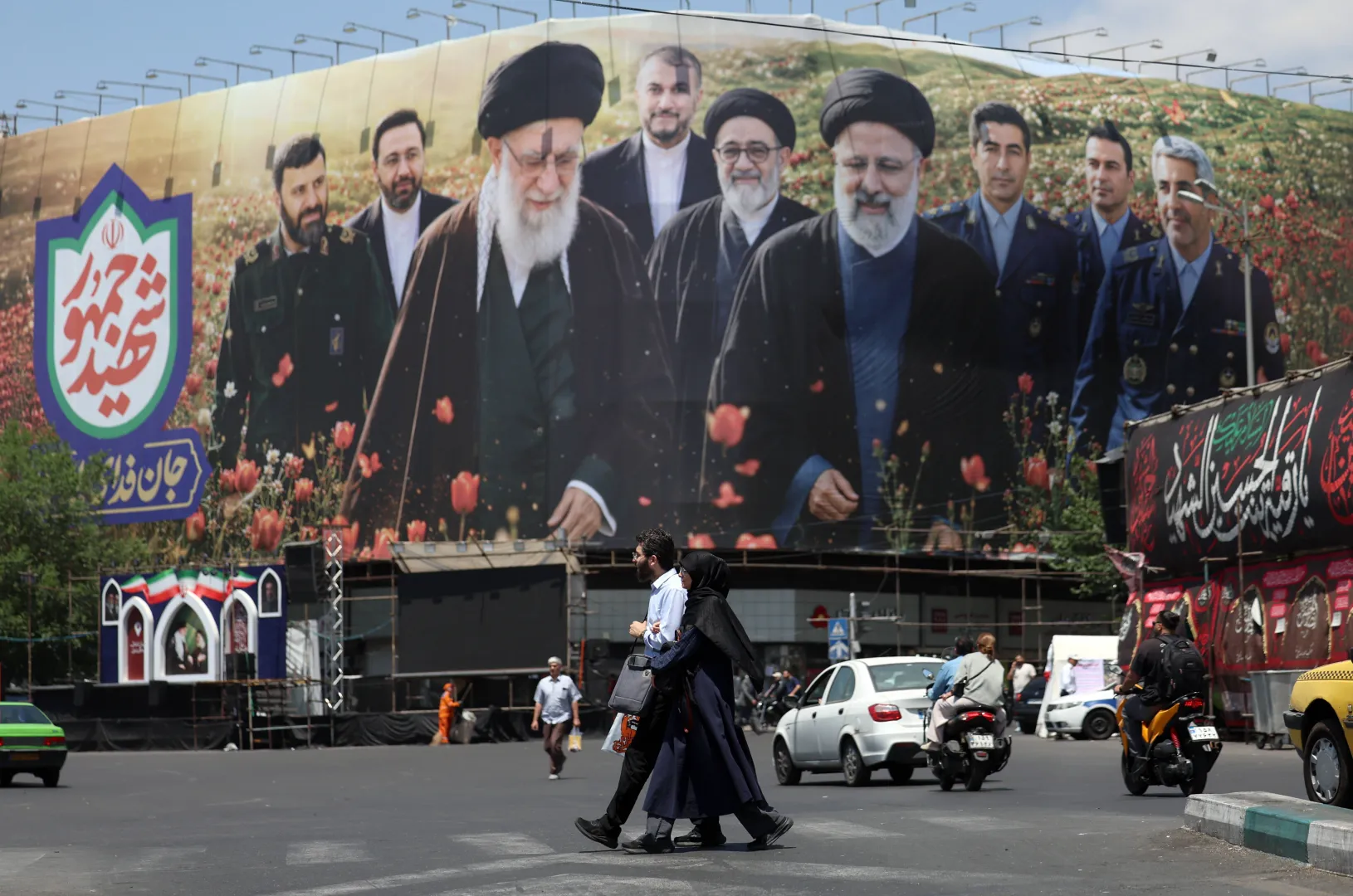 Bilboard na ulicach Teheranu, zdjęcie ilustracyjne, fot. PAP/EPA/ABEDIN TAHERKENAREH