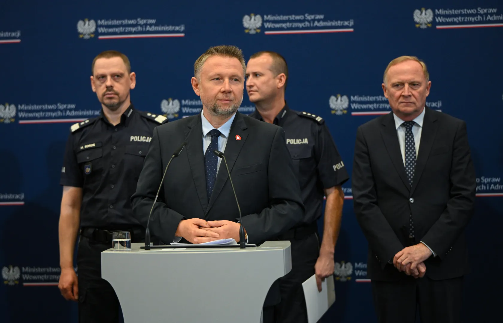 Konferencja prasowa w siedzibie MSWiA Fot. PAP/Marcin Obara