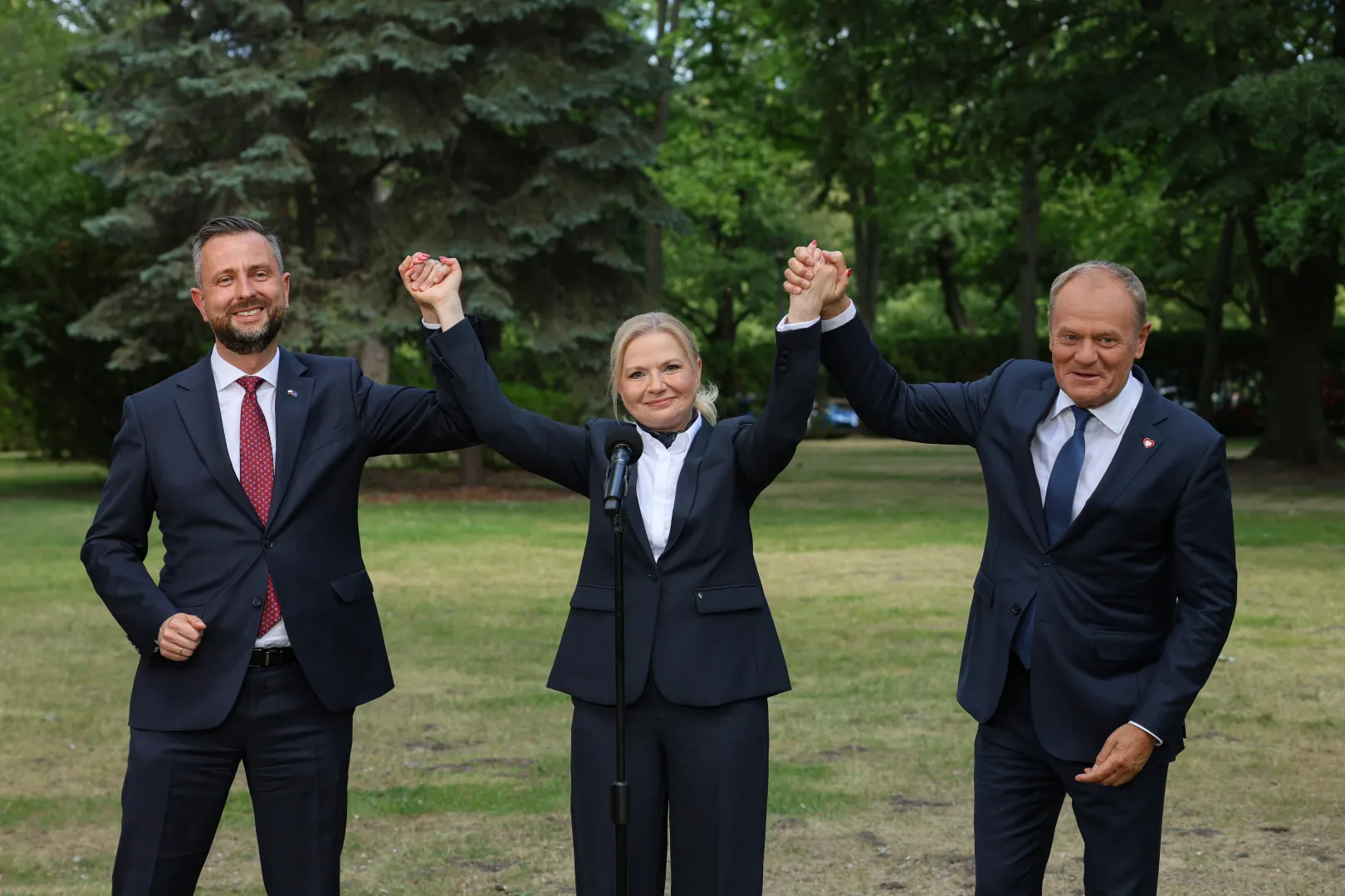 Premier Donald Tusk, senator Monika Piątkowska, wicepremier,  prezes PSL Władysław Kosiniak-Kamysz. Fot. PAP/	Paweł Supernak