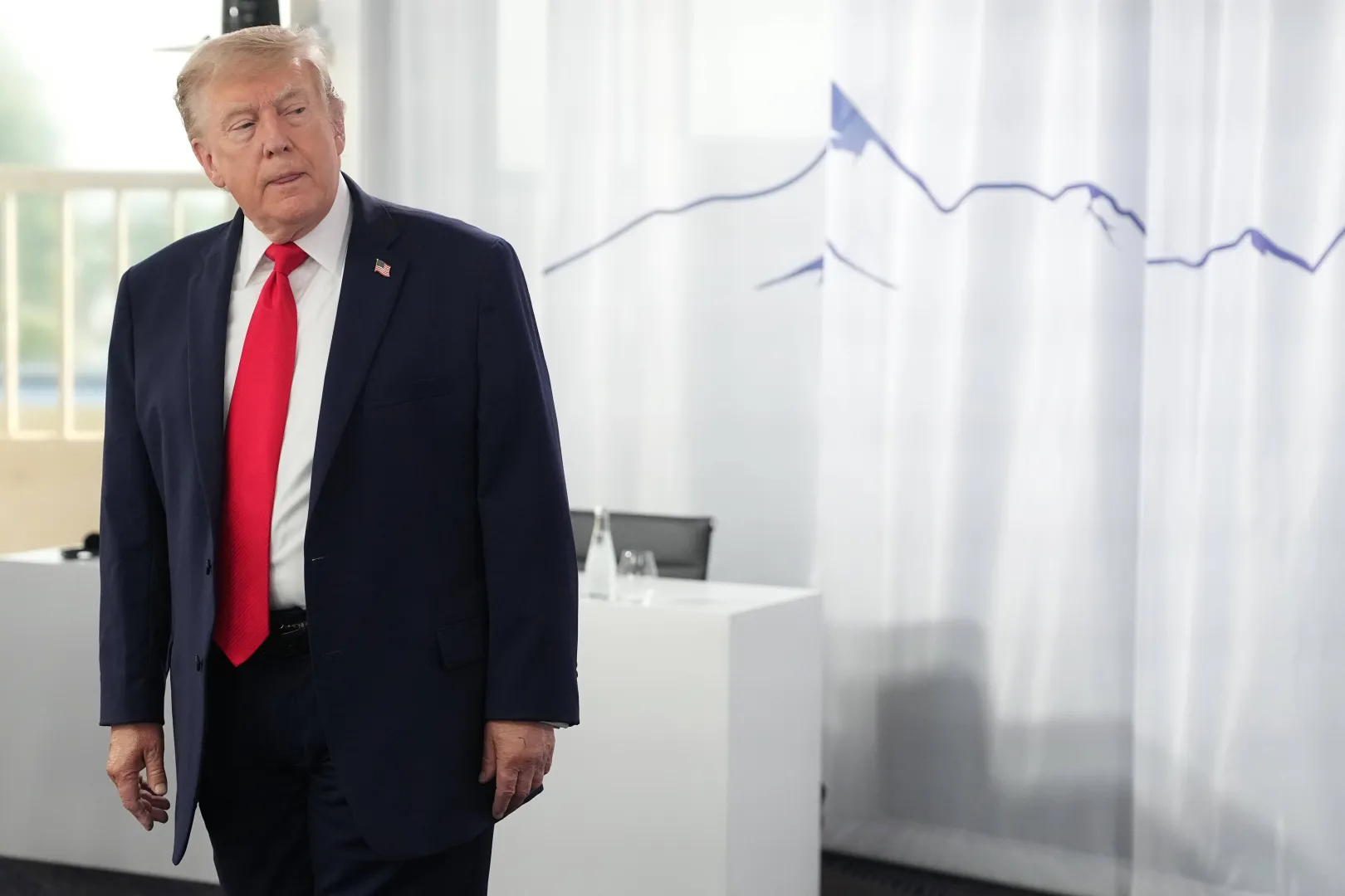 Donald Trump na szczycie G7, fot. PAP/EPA/AP POOL/THIBAULT CAMUS / POOL