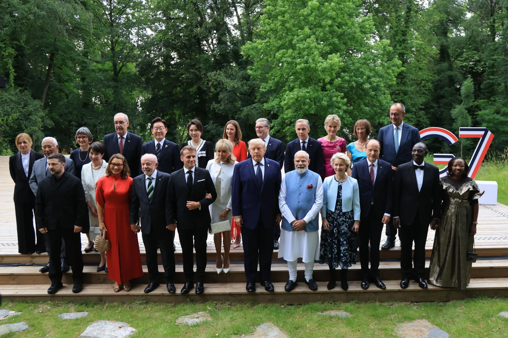 Liderzy szczytu G7. Fot. PAP/EPA/LUDOVIC MARIN