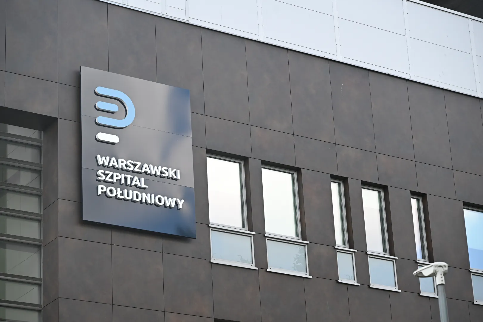 Szpital Południowy w Warszawie. Fot. PAP/Radek Pietruszka