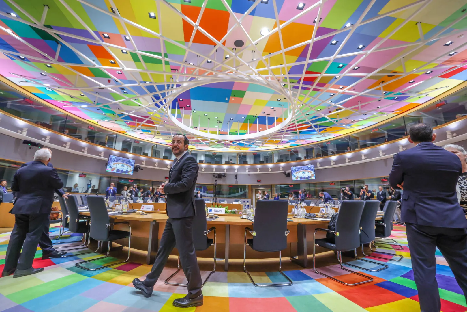 Szczyt liderów państw UE w Brukseli. fot. PAP/EPA/OLIVIER HOSLET