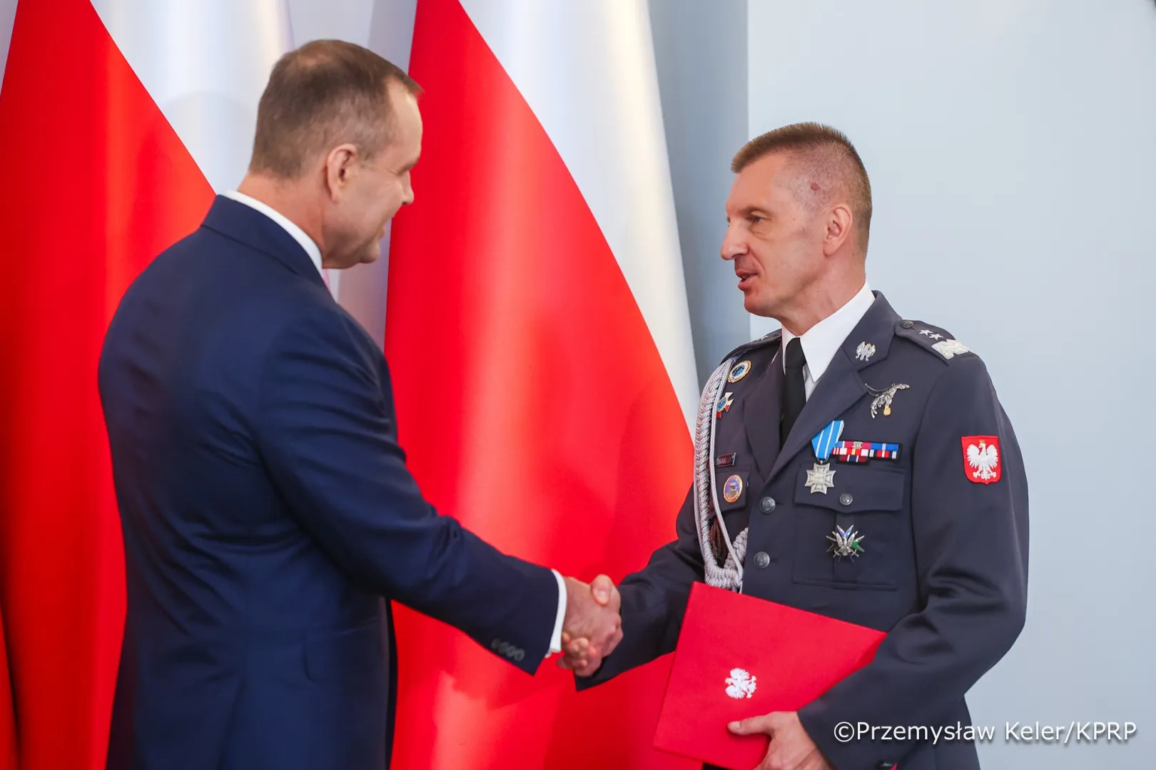 Nominacja gen. Nowaka na nowe stanowisko została podpisana przez prezydenta w poniedziałek, we wtorek generał odebrał akt mianowania podczas uroczystości w Pałacu Prezydenckim. Fot. Przemysław Keler/KPRP