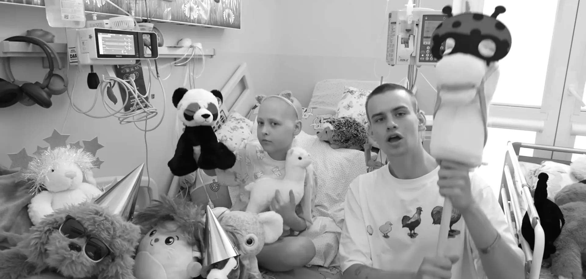 Kadr z teledysku "Wszystkie Marzenia". Źródło: łatwogang/2115 label/You Tube