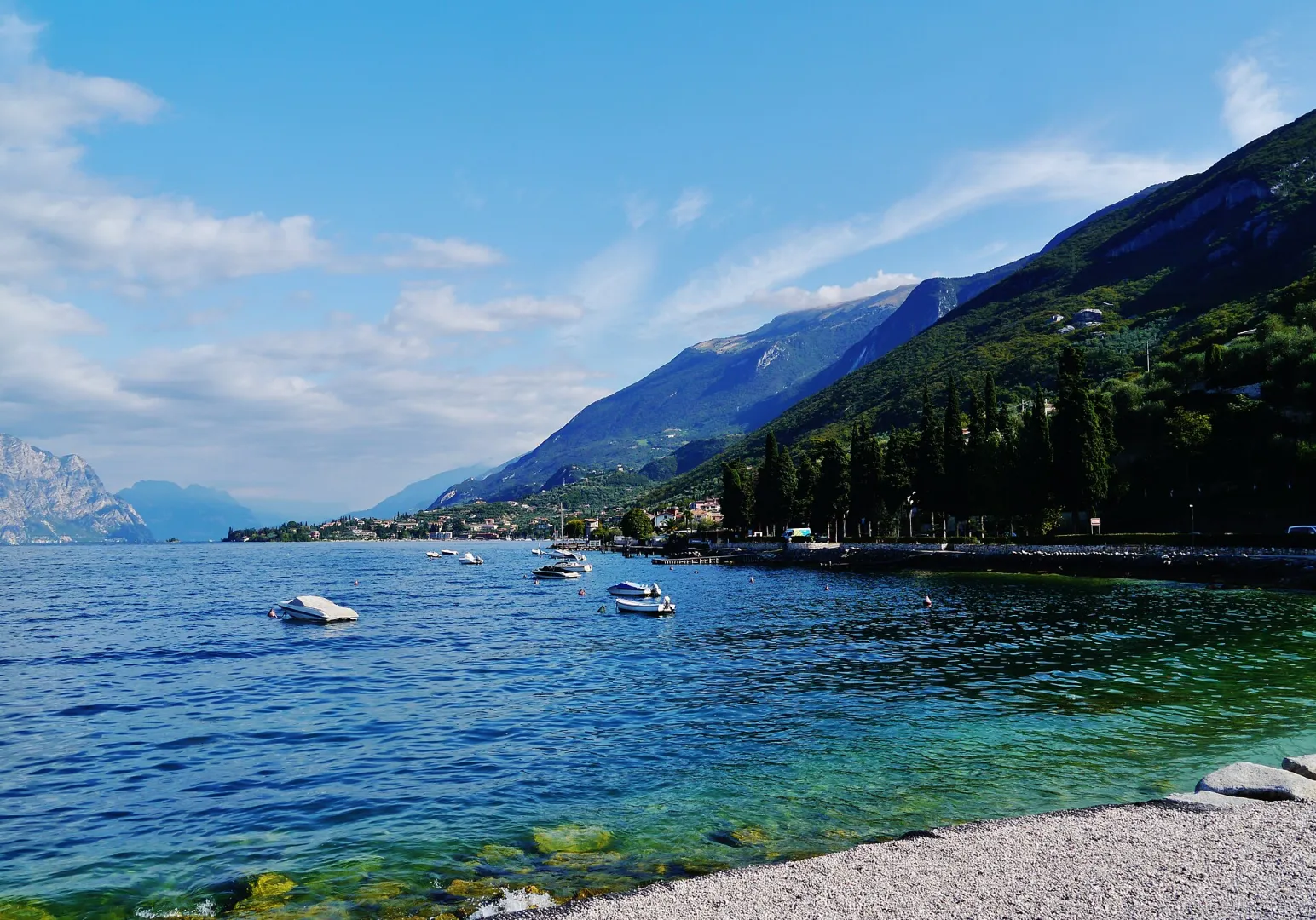 Jezioro Garda, fot. Wikimedia Commons/Zairon