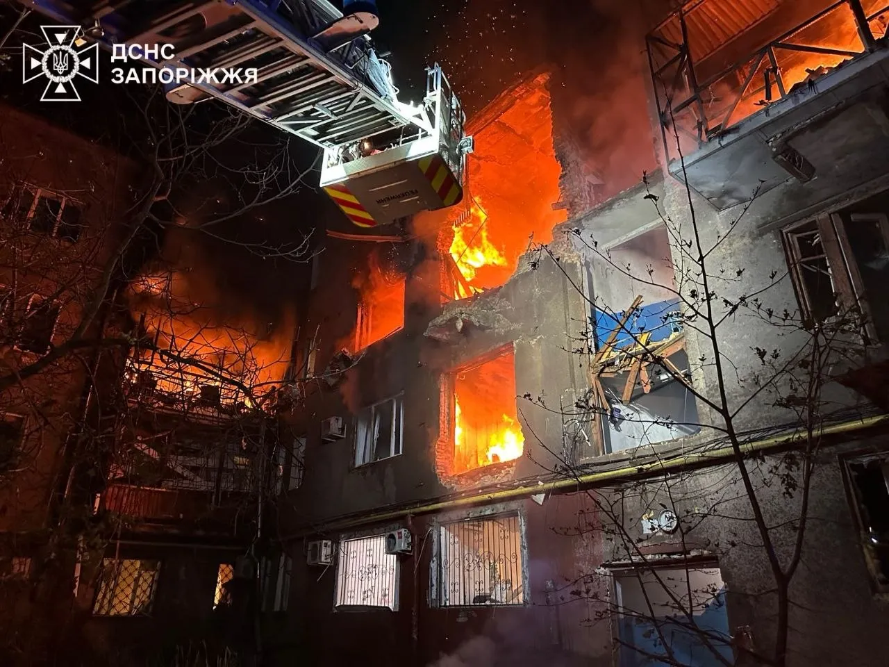 Rosyjski atak na Zaporoże. Fot. X/DSNS.GOV.UA