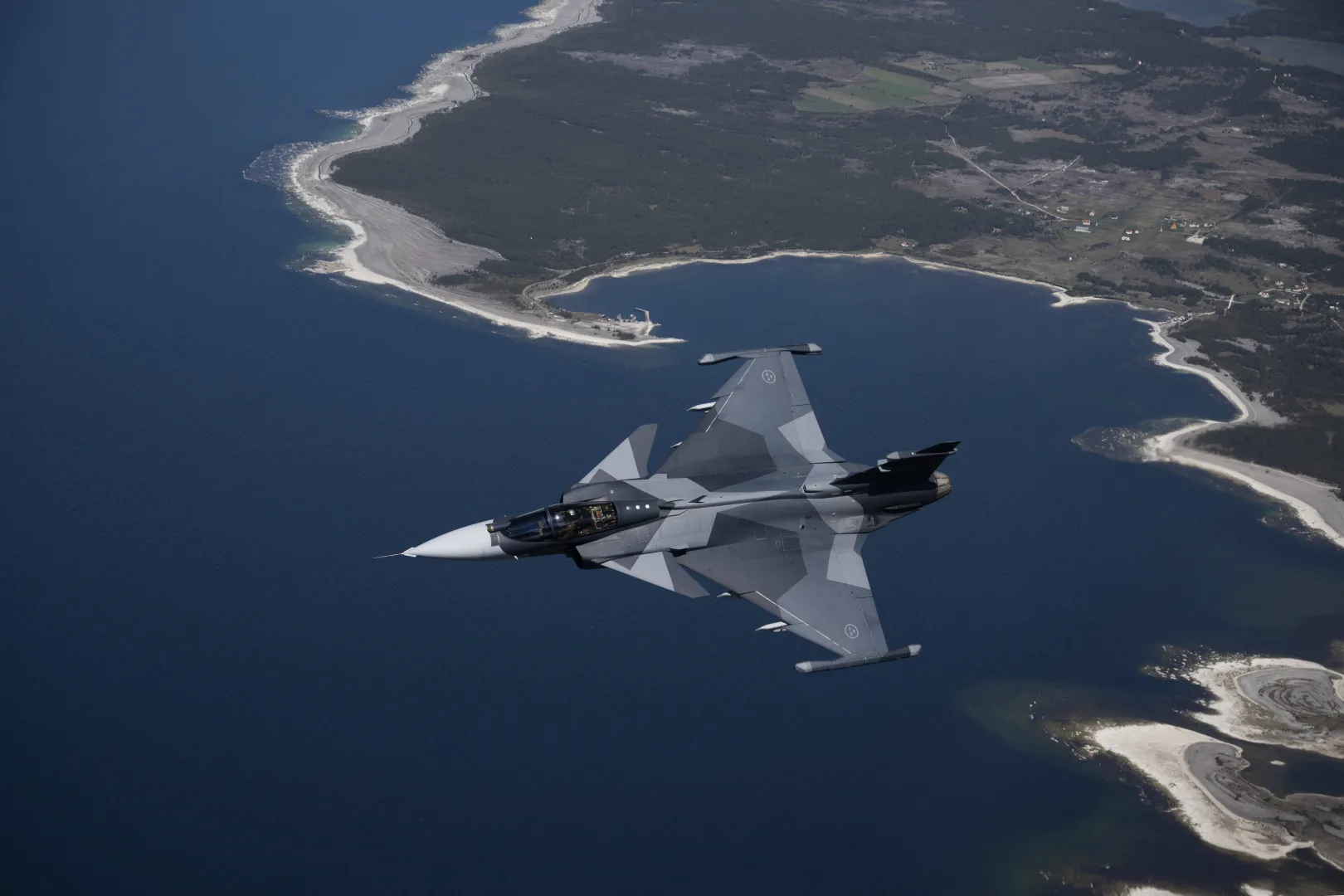 Samolot Gripen E. Fot. PAP/EPA/HENRIK MONTGOMERY 