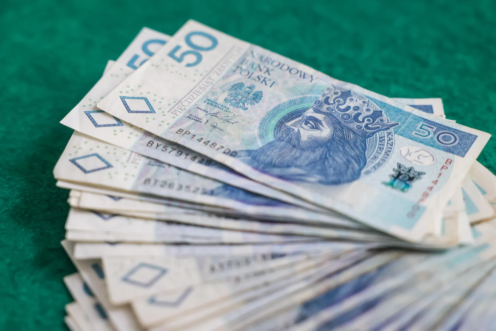 Polskie banknoty - zdjęcie ilustracyjne. Fot. PAP/Szymon Pulcyn