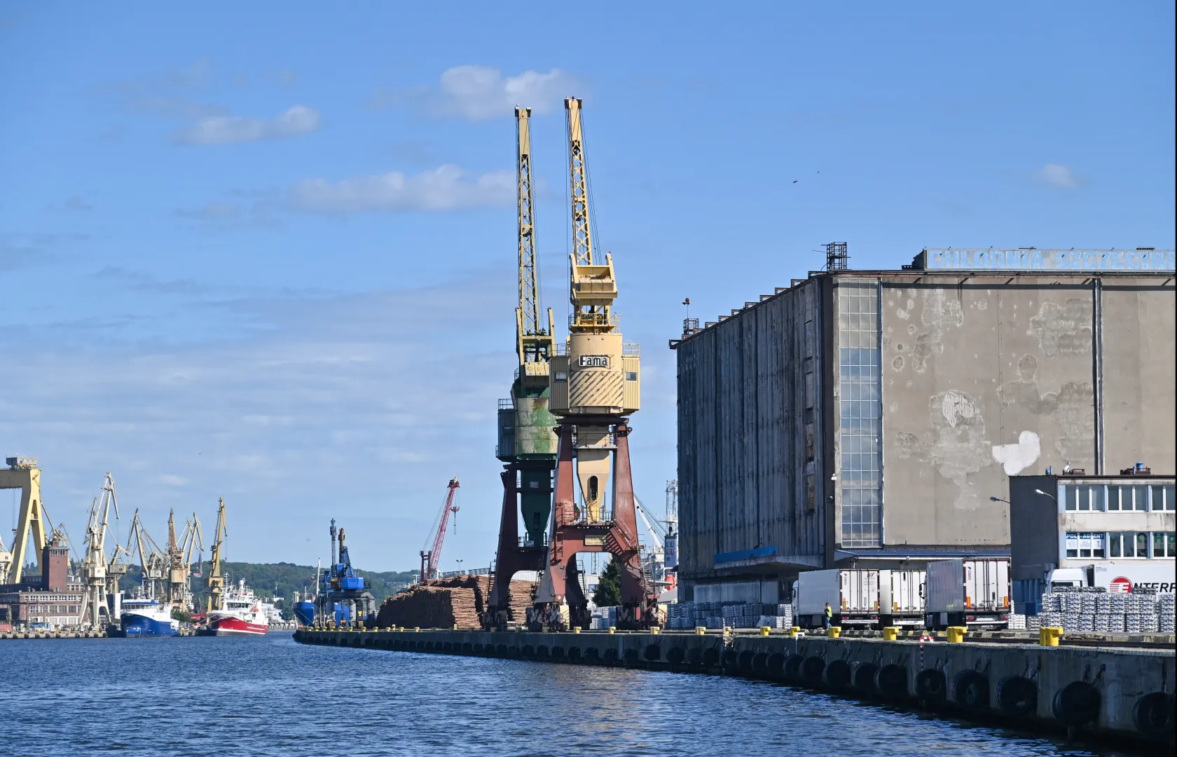 Port w Szczecinie (zdj. ilustracyjne) Fot. PAP/Marcin Bielecki