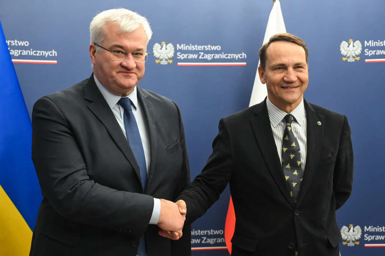 Andrij Sybiha i Radosław Sikorski Fot. PAP/	Radek Pietruszka
