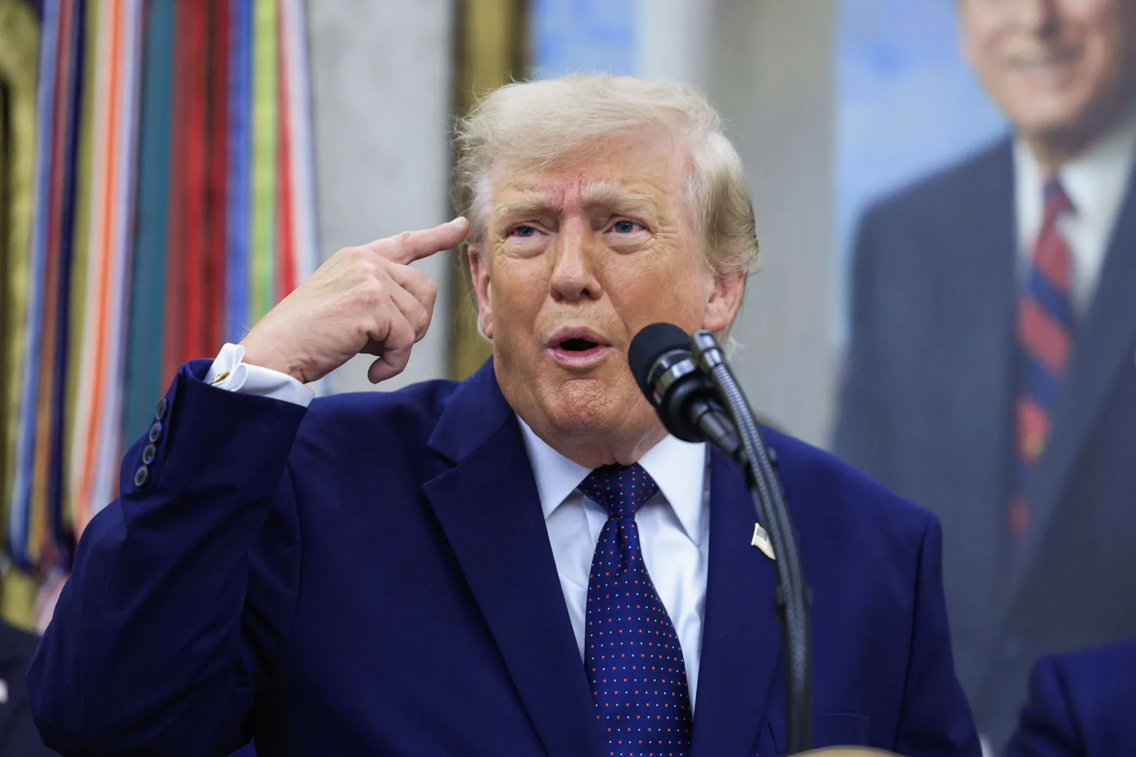 Дональд Трамп. Fot. PAP/EPA/SHAWN THEW / POOL