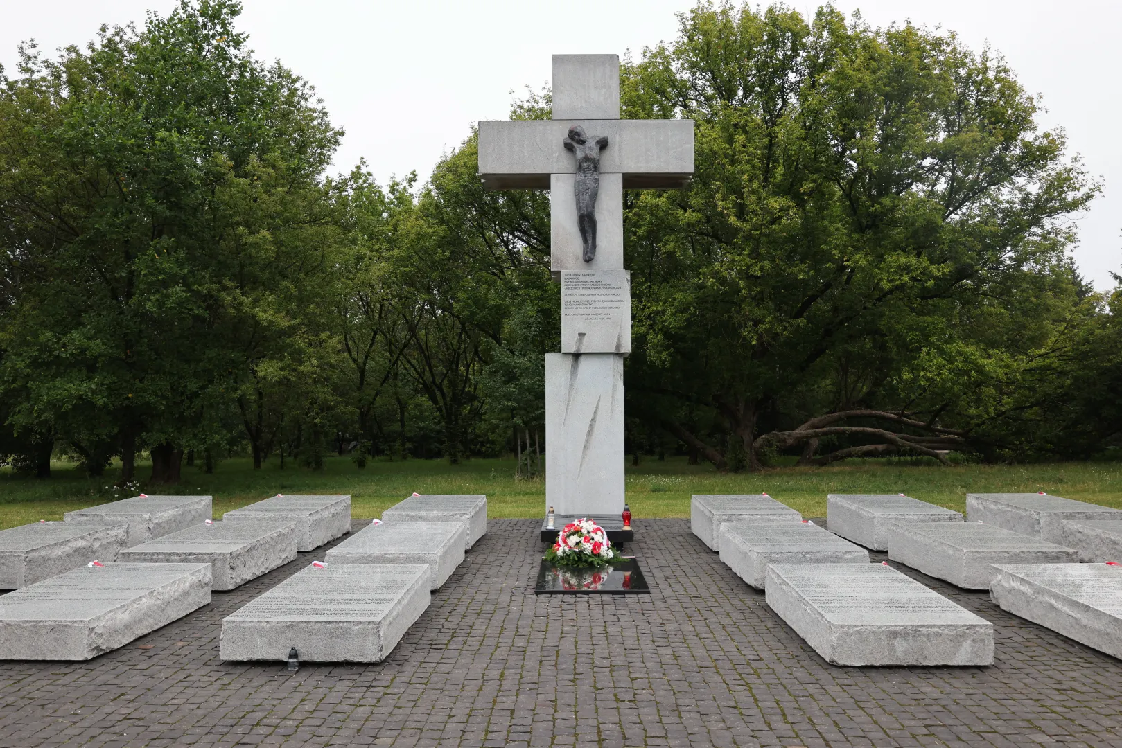 Меморіал жертвам Волинської трагедії у Варшаві. Fot. PAP/Albert Zawada 
