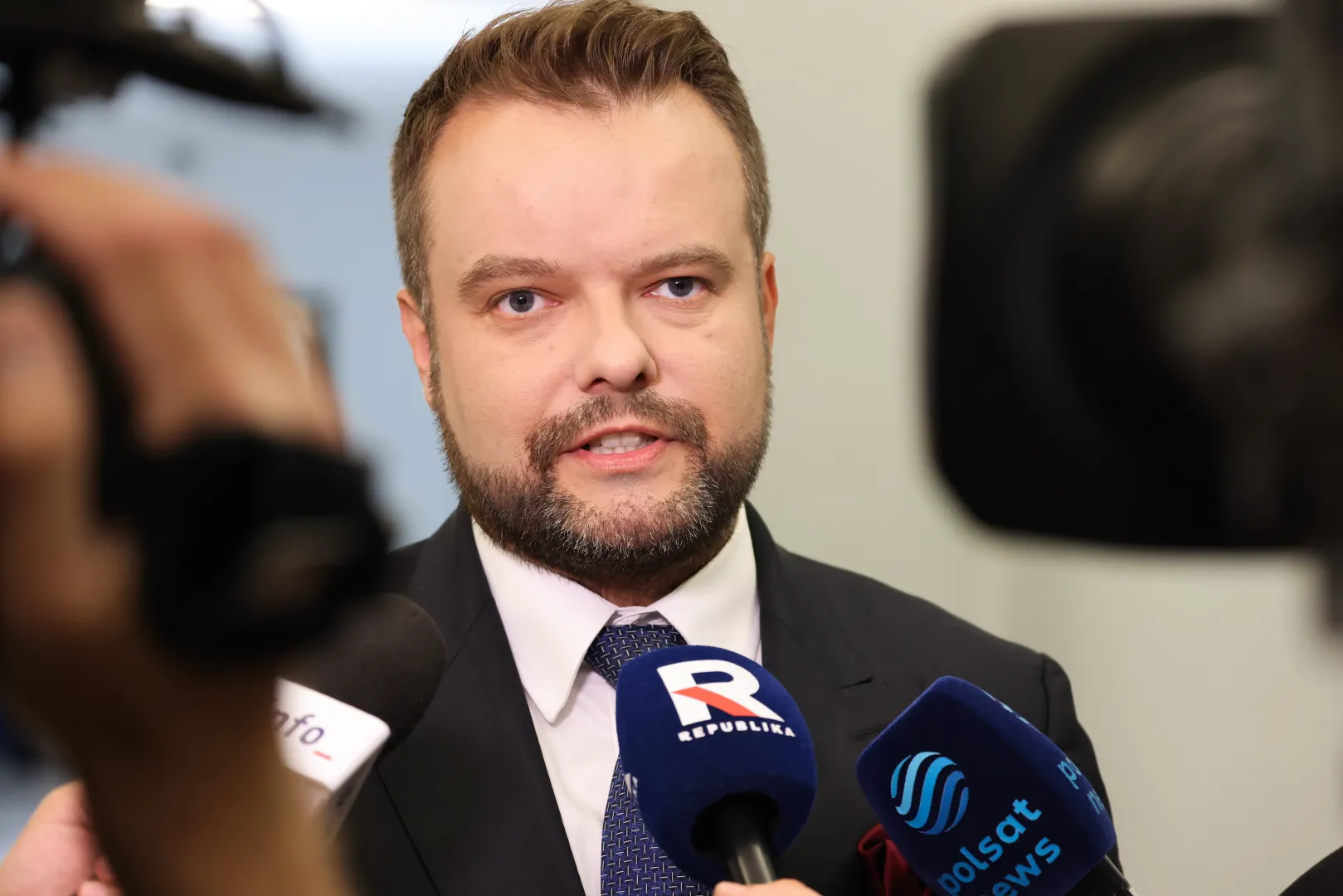 Rzecznik Prawa i Sprawiedliwości Rafał Bochenek. Fot. PAP/Albert Zawada