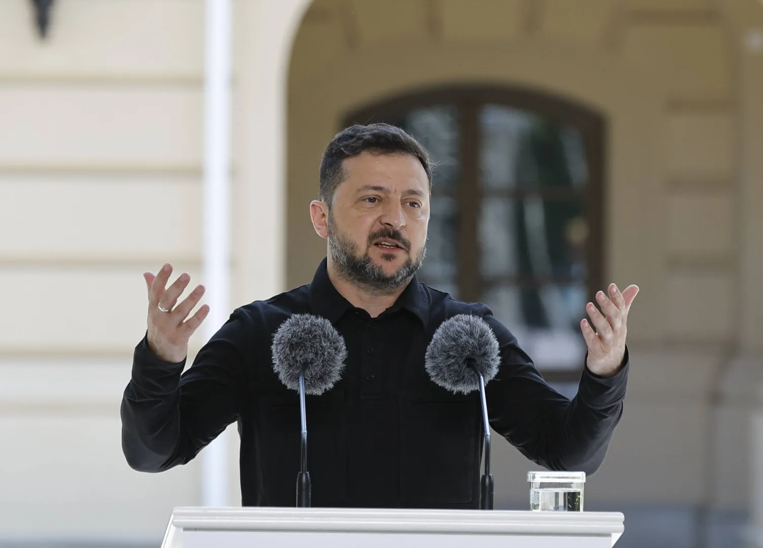 Prezydent Ukrainy Wołodymyr Zełenski. Fot. PAP/EPA/SERGEY DOLZHENKO