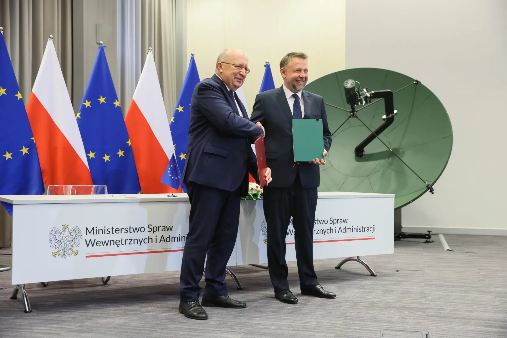 Андрюс Кубілюс і Марцін Кєрвінський. Fot. PAP/Leszek Szymański