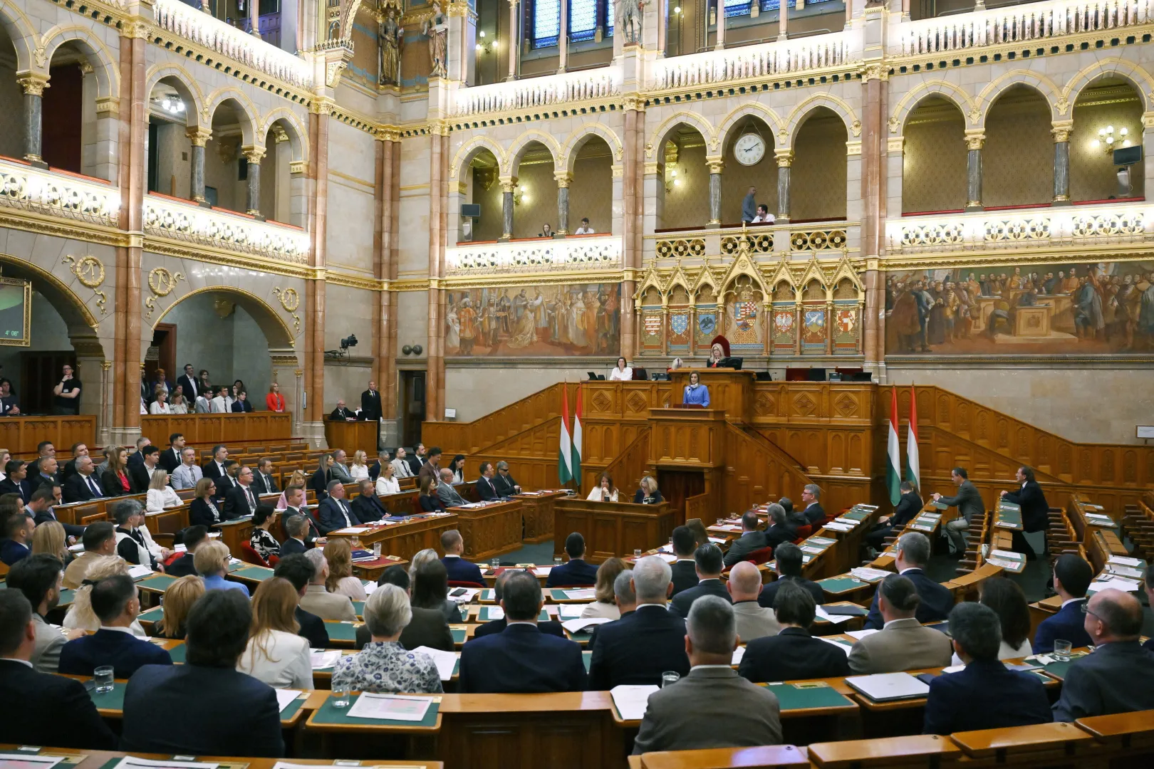 Z opublikowanego w czwartek porządku obrad parlamentu Węgier wynika, że posłowie wybiorą nowego sędziego TK w najbliższy poniedziałek. Fot. PAP/EPA/	NOEMI BRUZAK
