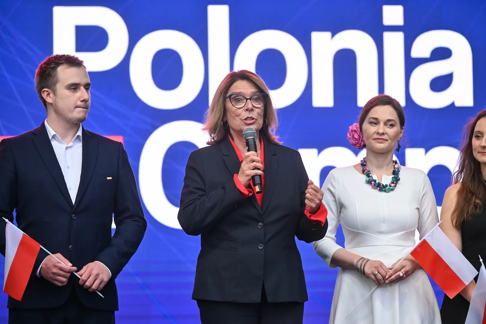 Kidawa-Błońska: liczę, że w przyszłym roku zaprosicie tu kolejne osoby i powstanie sztafeta przekazywania sobie wiedzy, informacji i przyjaźni. Fot. PAP/	Piotr Nowak