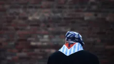 Były więzień obozu Auschwitz-Birkenau, fot. PAP/AA/Abaca