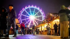 Jarmark w Berlinie, zdjęcie ilustracyjne, fot. PAP/EPA/HANNIBAL HANSCHKE