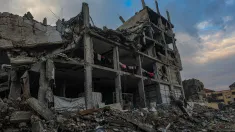 Zniszczenia w Strefie Gazy. Fot. PAP/EPA/MOHAMMED SABER