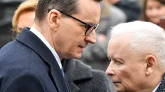 Prezes PiS Jarosław Kaczyński i b. premier Mateusz Morawiecki. Fot. PAP/	Radek Pietruszka