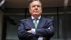 Gerhard Schroeder. Fot. PAP/EPA/OMER MESSINGER