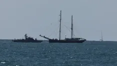 Okręt Flotylli Sumud, Fot. PAP/EPA/ATEF SAFADI