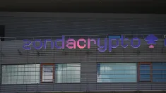 Neon zondacrypto. Zdj. ilustracyjne. Fot. PAP/Radek Pietruszka