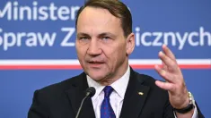 Szef MSZ Radosław Sikorski Fot. PAP/Radek Pietruszka
