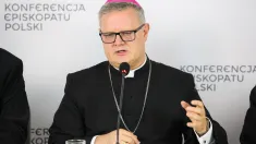Przewodniczący Rady ds. Rodziny KEP abp Wiesław Śmigiel. Fot. PAP/	Artur Reszko