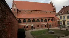 Zamek Kapituły Warmińskiej w Olsztynie, obecnie siedziba Muzeum Warmii i Mazur. Fot. PAP/Tomasz Waszczuk