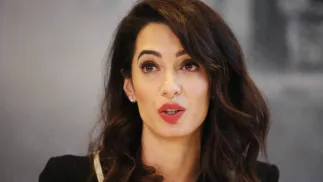 Amal Clooney. Fot. THIBAULT VANDERMERSCH PAP/EPA