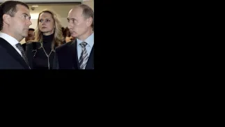 Dimitrij Miedwiediew, Tatiana Golikowa, Władimir Putin. Fot. PAP/EPA/KAZBEK VAKHAYE